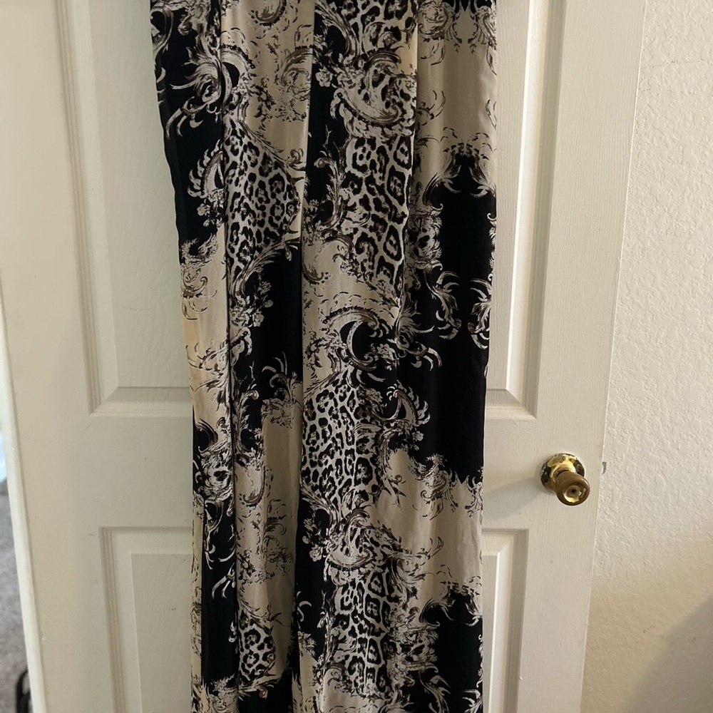Fashion Nova Black and Cream Belted Skirt
